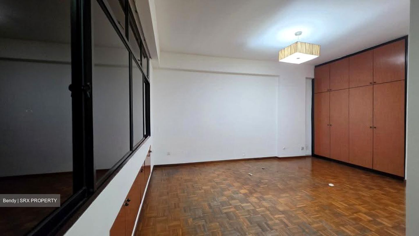Grande Vista (D28), Condominium #613363531